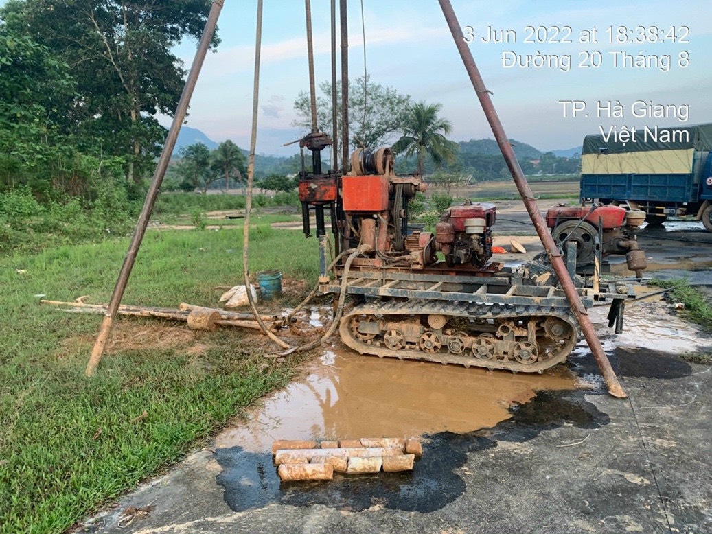 tiến hành khoan khảo sát